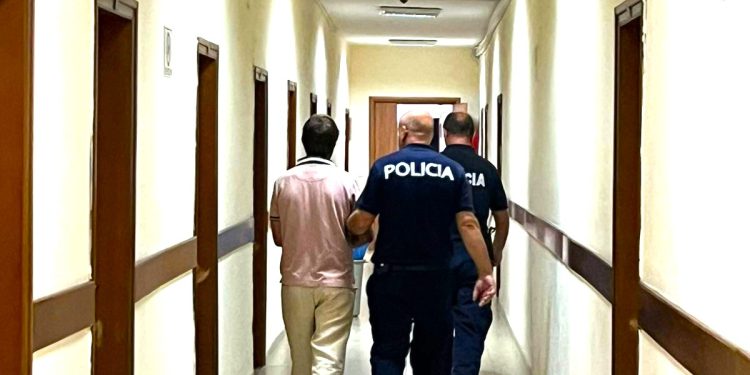 E paprecedentë/  Nuk shiti shtëpinë që të vazhdonin të bijat   shkollën në Tiranë, kryefamiljari përfundon në burg