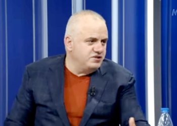 Gazetari i kronikës Artan Hoxha përgënjeshtron Karamuçon: “Videot nuk ka mundësi të kenë rrjedhur nga zyrat e SPAK…”
