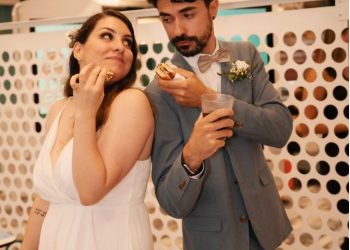 E bëjnë dasmën me hamburger McDonaldsi/ Çifti qortohet nga tërë rrjeti