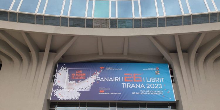 Nis Panairit i 26 i Librit/ Shtëpitë botuese në garë për tituj sa më cilësorë