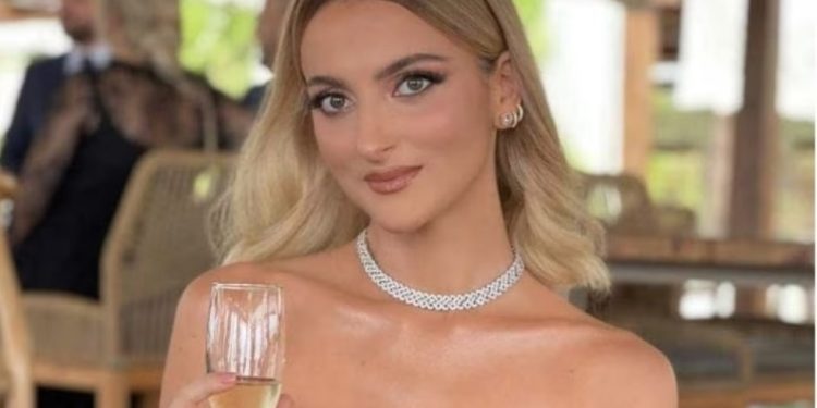 TRAGJIKE/ Vdes në një aksident, në moshë të re, bija e ish deputetit Vangjel Tavo