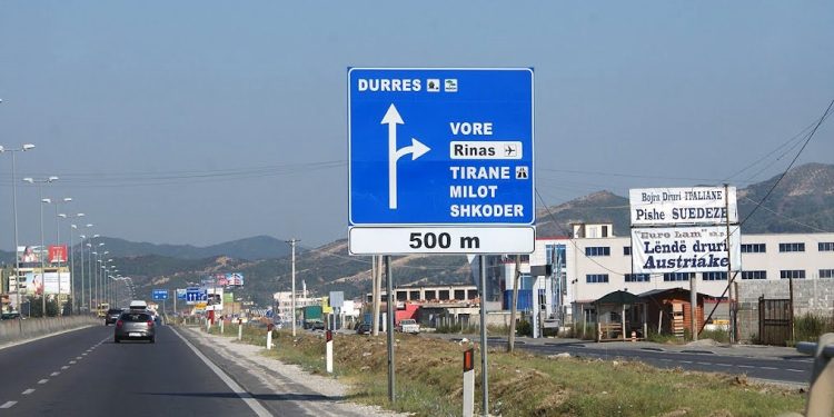 Autostrada Tiranë-Durrës do të bëhet me pagesë. Ja çfarë thuhet në dokumentin e ARRSH-së