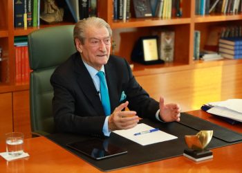 Biseda e fundit si njeri i lirë/ Berisha: “Kam pritur do lloj vendimi nga diktatura, kësaj radhe jam plotësisht i përgatitur”