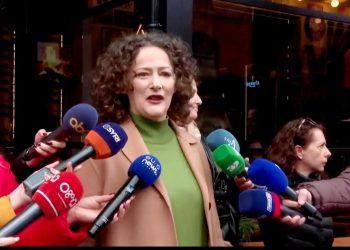 2024/ Argita Berisha i hyn  politikës me kokë. Ja urimi për vitin e ri