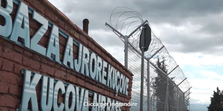 Rama prezanton bazën e Natos në Kuçovë. Gati në 4 mars (video)