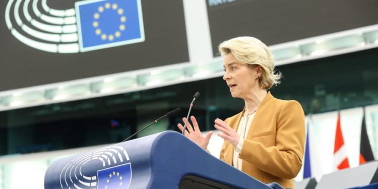 Protesta e fermerëve/ Ursula von der Layen ndez dritën jeshile