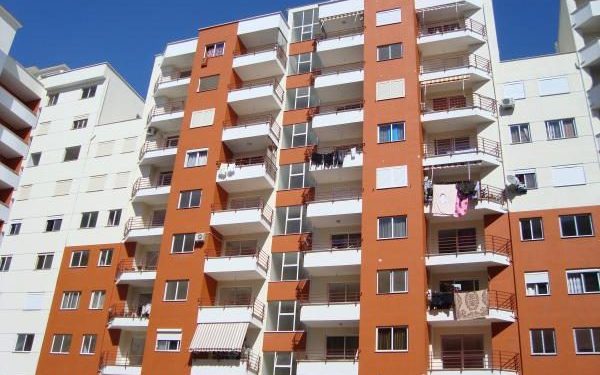 Taksa e pronës, ja sa do rritet detyrimi për bizneset e qytetarët