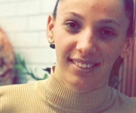 Vrau veten me armën e shërbimit, ja motivet që mund ta kenë shtyrë 21 vjeçaren Aldoriana Loshi