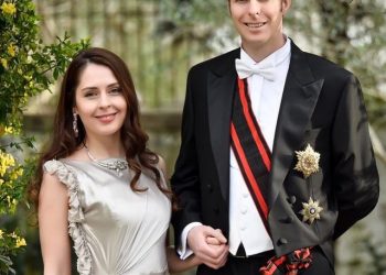 Elia Zaharia e fiton pasurinë nga ish bashkëshorti vetëm nëse jeton përgjithmonë pa një partner