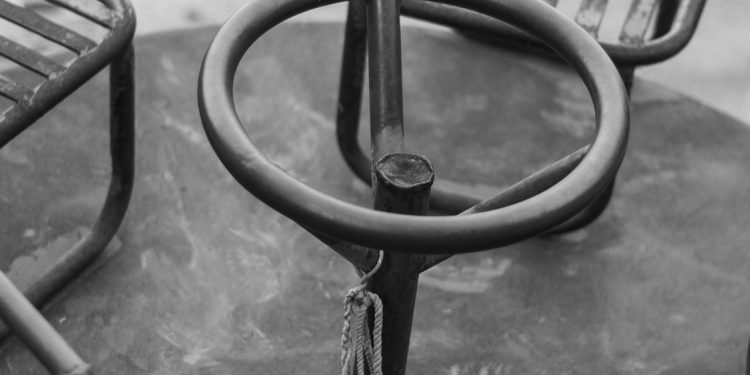 “Të njohësh armikun” sipas Virgjil Muçit/ nga Suadela Balliu