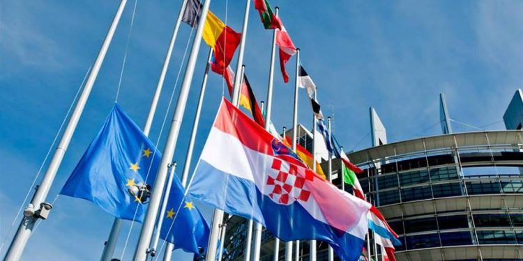 Situata e rënduar në Kuvend/ Opozita proteston në Strasburg më 23 tetor, zbardhet skenari