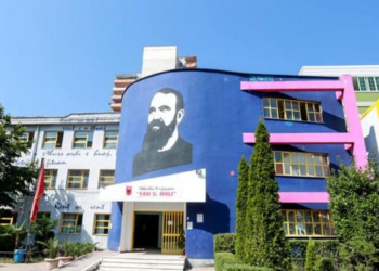 Shkolla “Fan Noli”/ Goditet me thikë një nxënës i 9-vjeçares