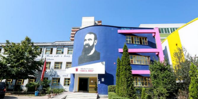 Shkolla “Fan Noli”/ Goditet me thikë një nxënës i 9-vjeçares