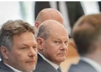 GJERMANI/ Shembet koalicioni qeverisës. Në janar votbesimi