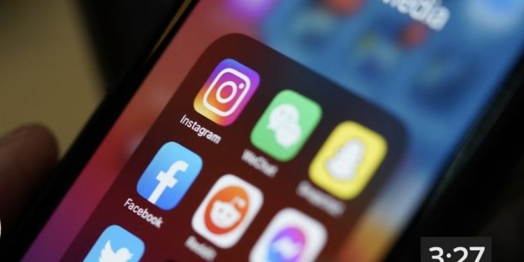 Australia miraton ndalimin e rrjeteve sociale për adoleshentët. Jo, deri në 16 vjeç