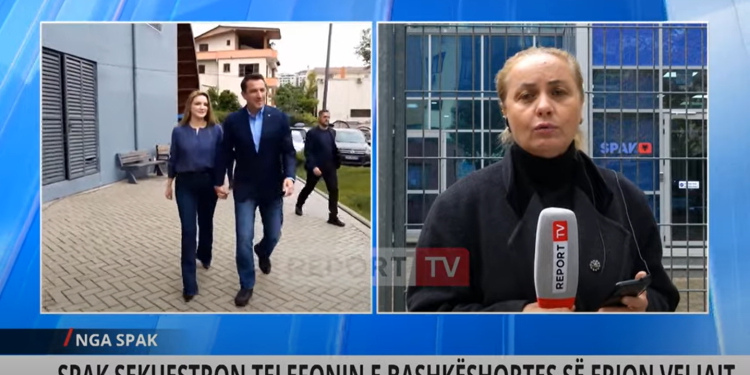 Sekuestrohet telefoni i Ajola Xoxës/ BKH në derën e kryebashkiakut Veliaj