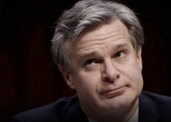 E FUNDIT/ Jep dorëheqjen shefi i FBI-së Chris Wray. Trump: “Ditë e madhe për Amerikën”