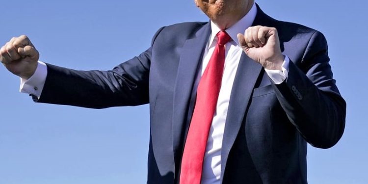 Amendament për t’i lejuar Trumpit një mandatë të tretë/ Nisin propozimet