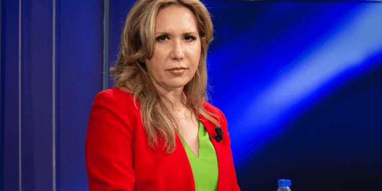 Evi Kokalari i nxjerr bojën Chris LaCivita-s pa nisur mirë: “Trump nuk fitoi nga ai. Ai po grin para, ngaqë e ka në CV”