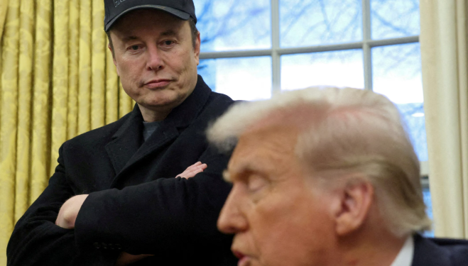 “Kush është i pakënaqur me Musk, të largohet nga këtu”/ Trump kunja me ministrat e vet