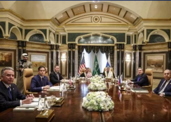 Rusia dhe SHBA takohet në Riad për një armëpushim me Ukrainën. Mungon Evropa, Zelenski i pakënaqur