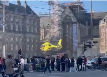 Amsterdam, sulm me thikë në sheshin Dam: pesë të plagosur