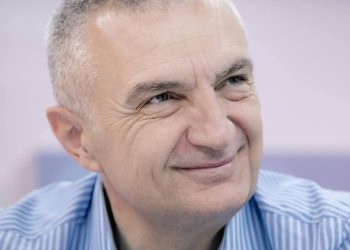 Meta falënderon votuesit  dhe Tedi Blushin për votat: “Ju falënderoj që ju rezistuat presioneve”