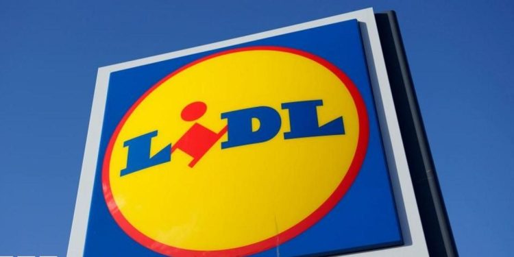 LiDL merr statusin e investitorit strategjik, gjiganti gjerman i supermarketeve do të investojë në Shqipëri 105 mln euro. Çfarë parashikon projekti me 2500 të punësuar