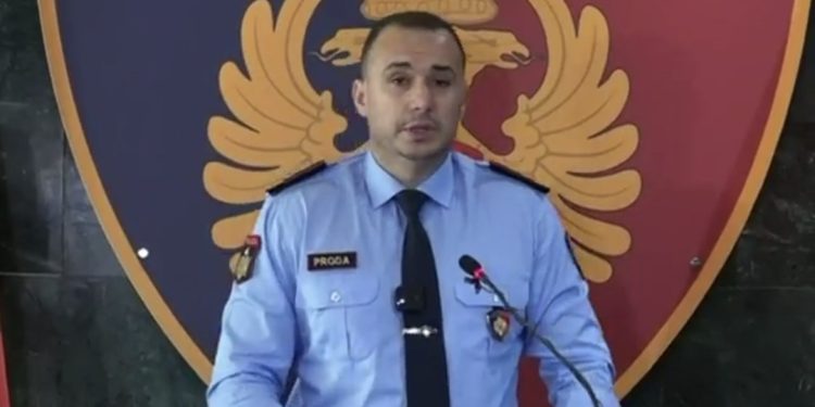 “Parkimi i dyfishtë do të konsiderohet vepër penale”/ Ja masat e ashpra që deklaroi drejtori i Policisë Ilir Proda për funksionimin e sezonit veror