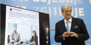 Berisha: “Kumbullat dhe dardhat i ha Edi Rama, të tjerëve u hedh bishtat nga mbrapa”