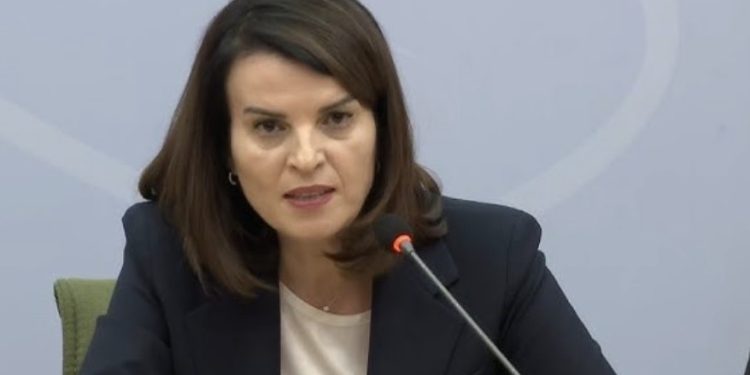 RENDI/ Ministrja Brendshme Koçiu “Shqipëria vend i sigurt. Tashmë 1 vrasje në dy javë”