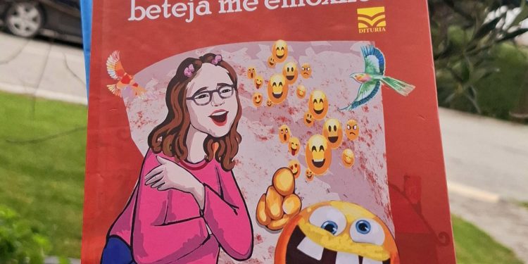 “Beteja me emoxhët” dhe një mesazh për fëmijët e të rinjtë e sotëm