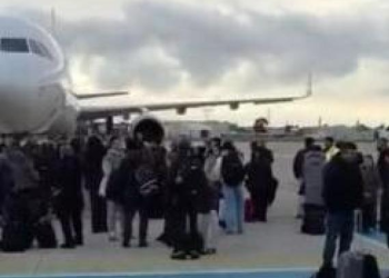 Ulje emergjente në Pulia të dy fluturimeve Wizz Air për në Tiranë, rreth 400 shqiptarë të bllokuar pa dokumente identifikimi